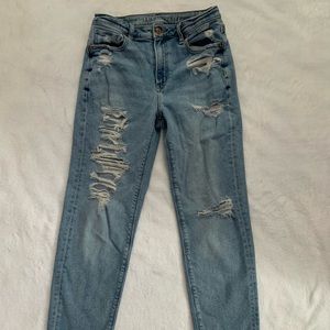 American Eagle jeans!! Blue with rips in the front and one in the back. Size 2!